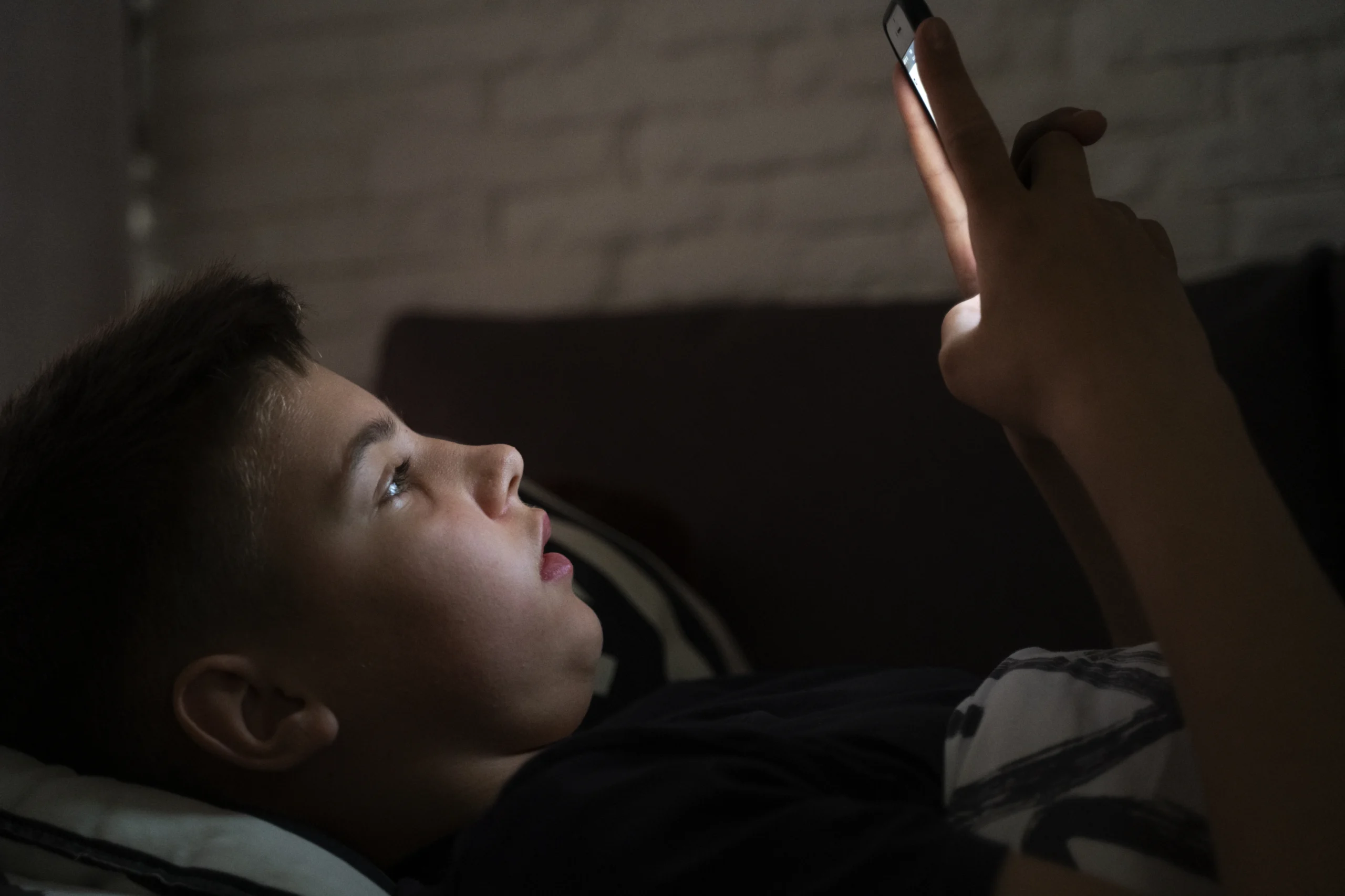 "Cyberbullying and mental health impact on child using smartphone alone at night"